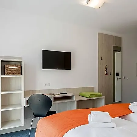 Fairsleep Einstein 3* Erding